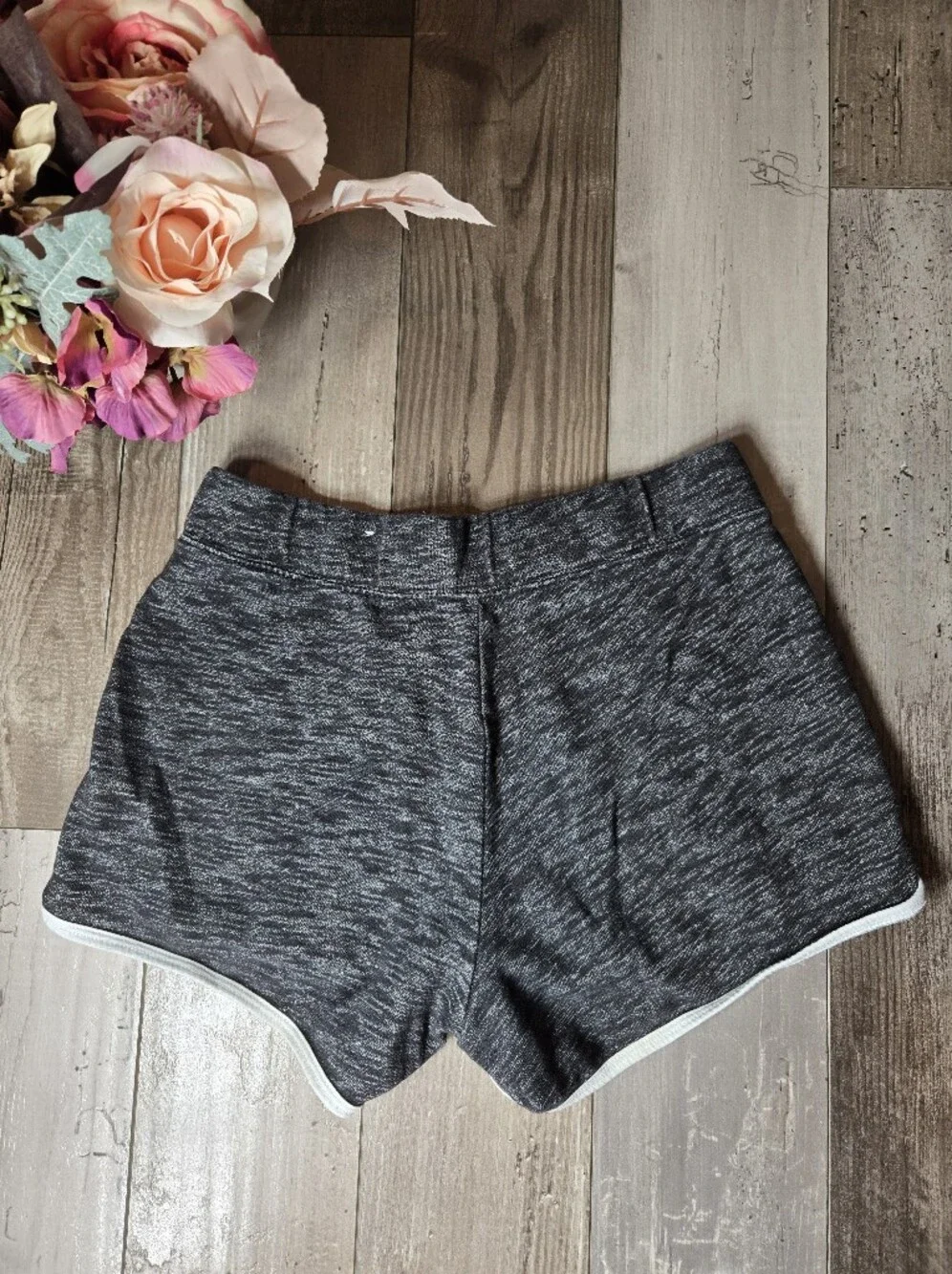 Justice Active Girl’s Gray Cozy Pull-on Shorts with White Trim Size XL 14-16